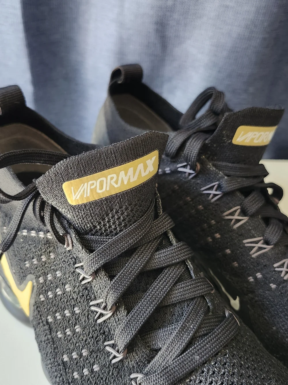 Women's Size 9/26 CM Nike Air VaporMax Flyknit 2 Black Metallic Gold 942843-012